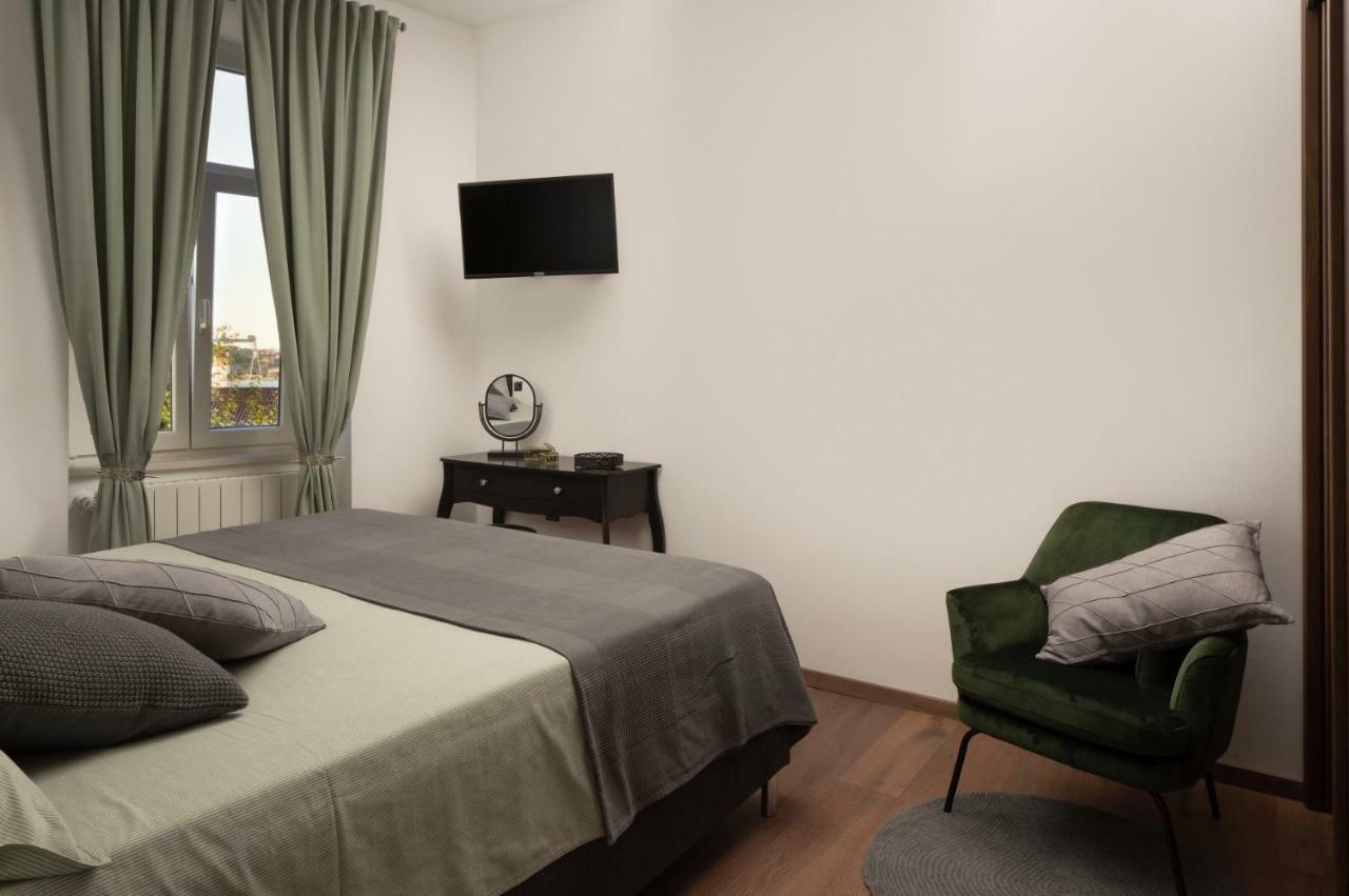 Apartment Altana With Free Parking Pula Zewnętrze zdjęcie